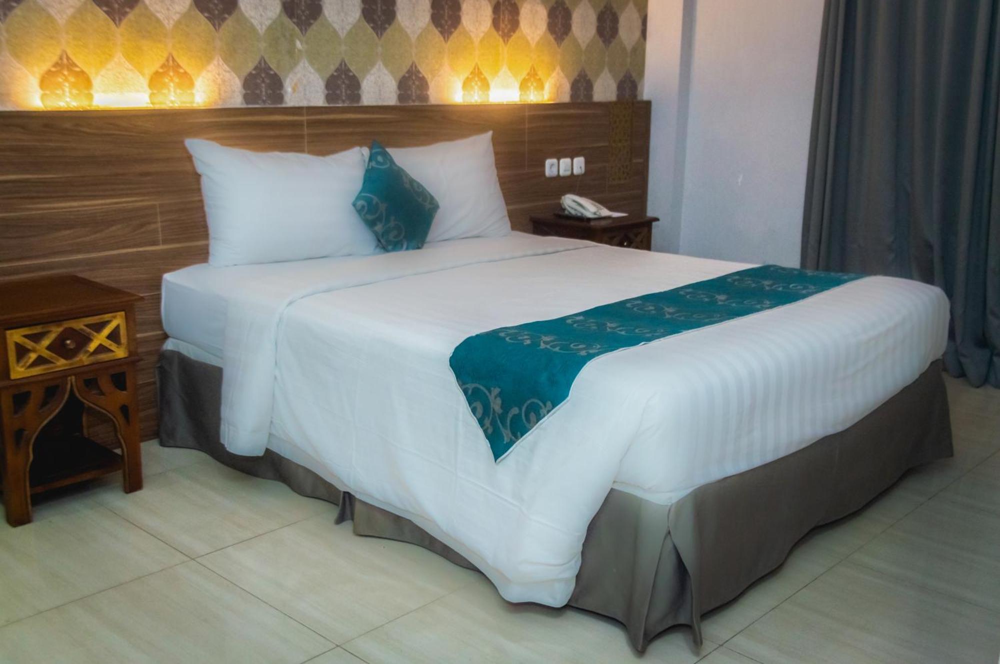 Grand Amira Hotel Solo, Azana Hotels Collection Eksteriør bilde