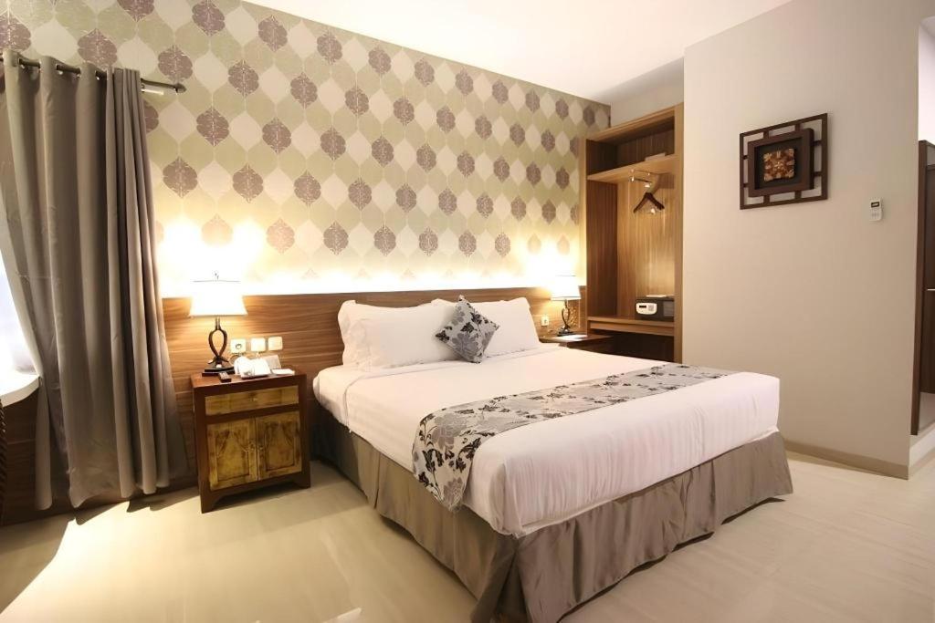 Grand Amira Hotel Solo, Azana Hotels Collection Eksteriør bilde