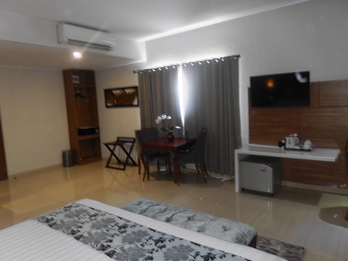 Grand Amira Hotel Solo, Azana Hotels Collection Eksteriør bilde