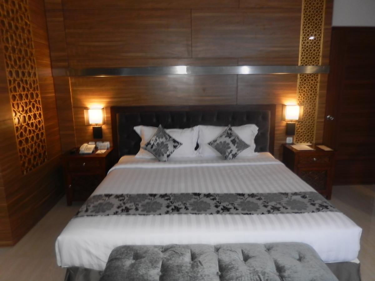 Grand Amira Hotel Solo, Azana Hotels Collection Eksteriør bilde